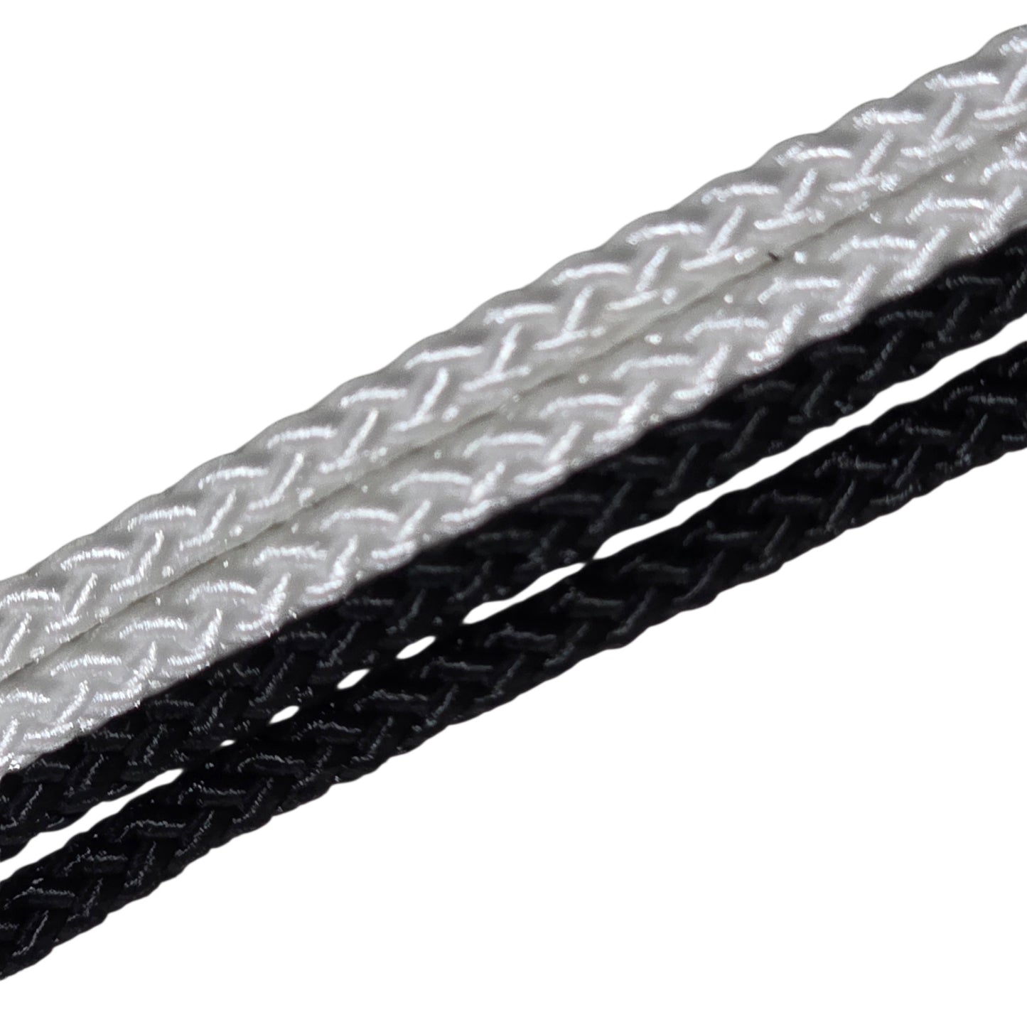 Round Show Lead 3mm braided nylon ropes, one black and one white, on a white background